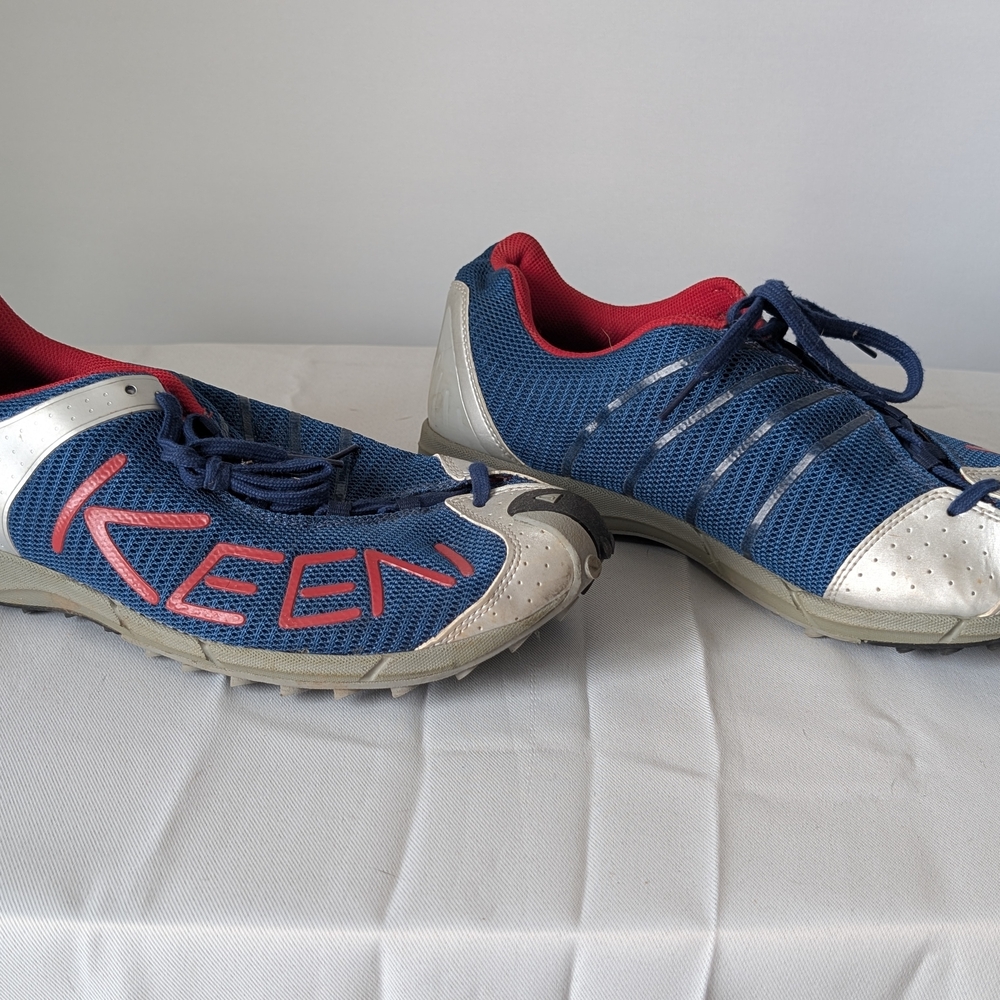 Keen a86 Blue and Red Trail Shoes